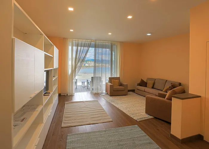 Amami Al Crescent * 살레르노